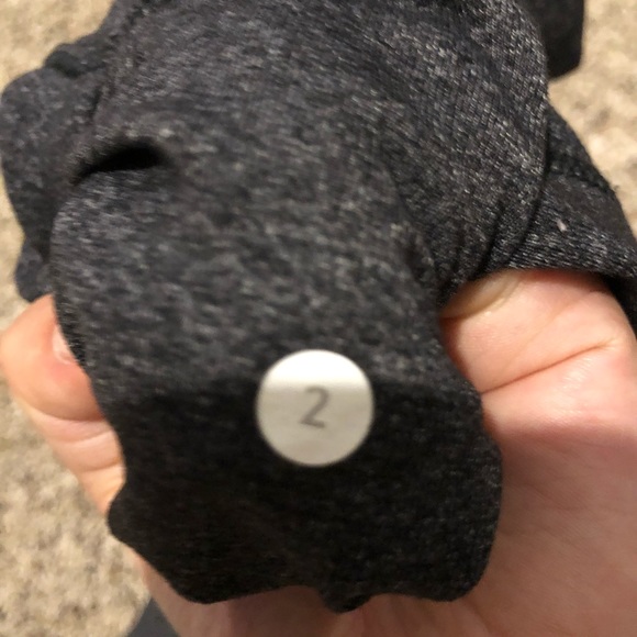 Lululemon Gray yoga pants - Picture 4 of 4